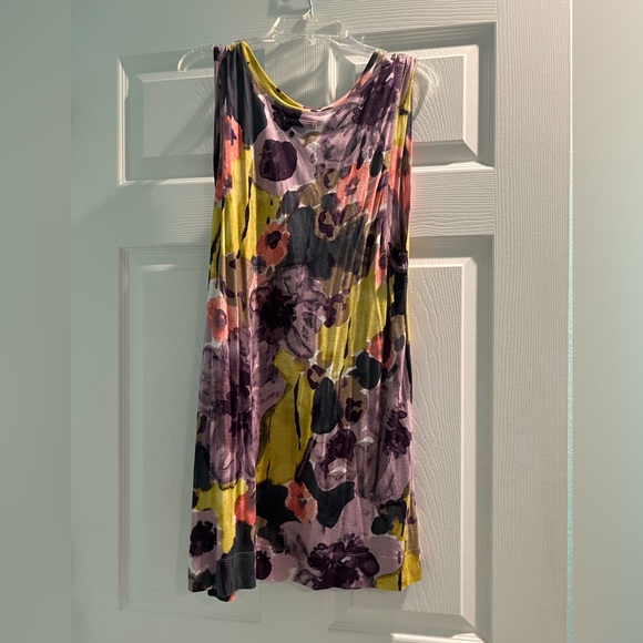 Simply Vera Tunic Tank - Picture 2 of 5